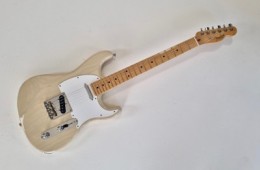 Fender Stratocaster Whiteguard 2018