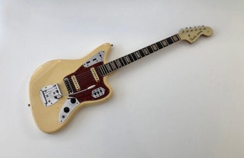 Fender Jaguar 1966 Olympic White Fender Jaguar 1966 Olympic White