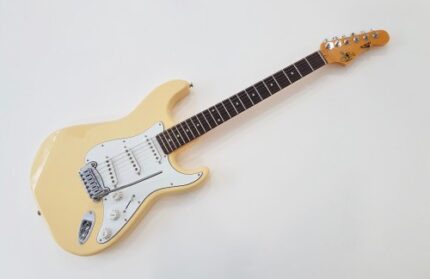 G&L S-500 Tribute 2013 Vintage White