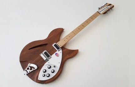 Rickenbacker 330W Walnut 2014