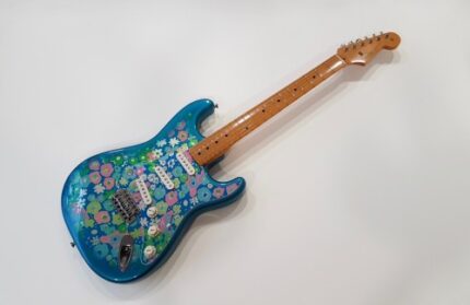 Fender Stratocaster Blue Flower Japan