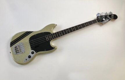 Squier Mikey Way Mustang Bass