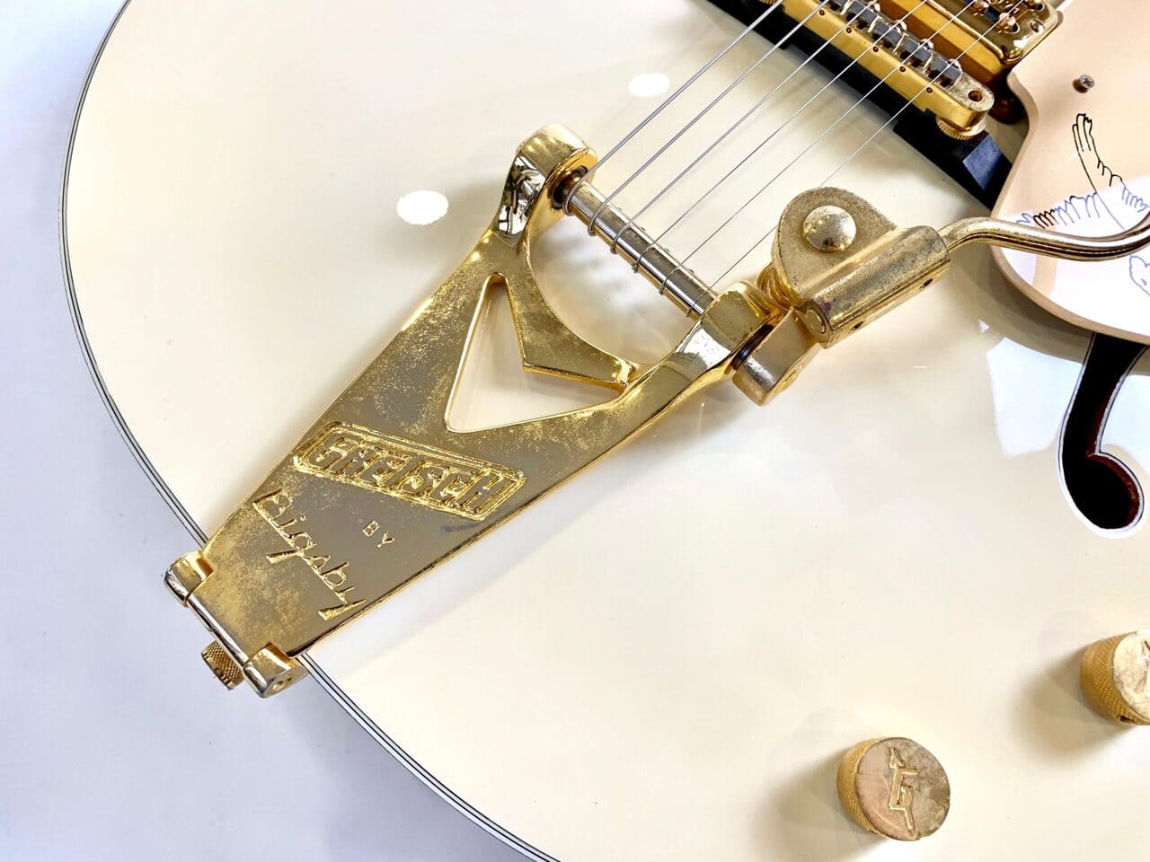 Gretsch white falcon 2003年 Gretsch G7593T White Falcon 2003 – Bass N Guitar