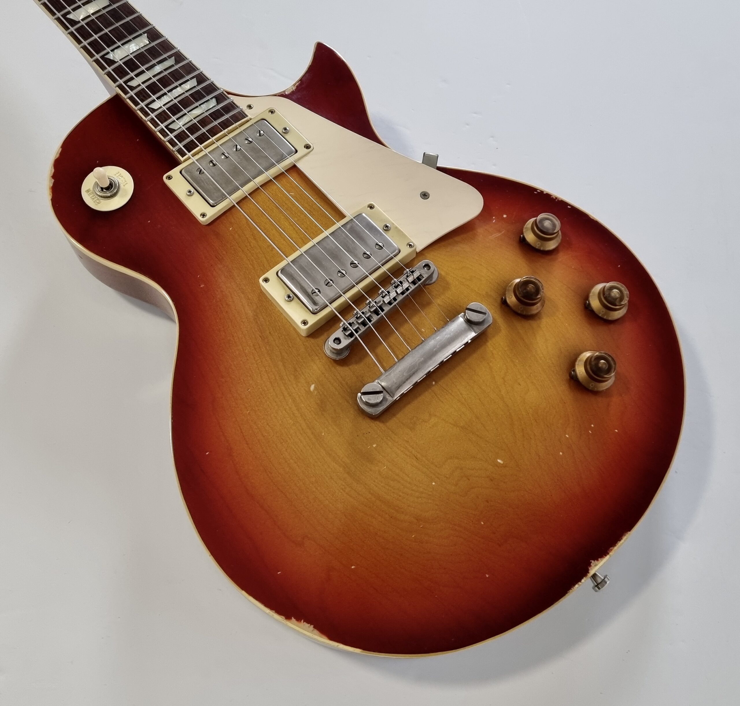 FGN Master Relic Les Paul 2011 Siggi Braun #024 Aged Cherry Burst - Thumbnail 5