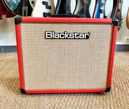 Blackstar Amplification HT-5R Red