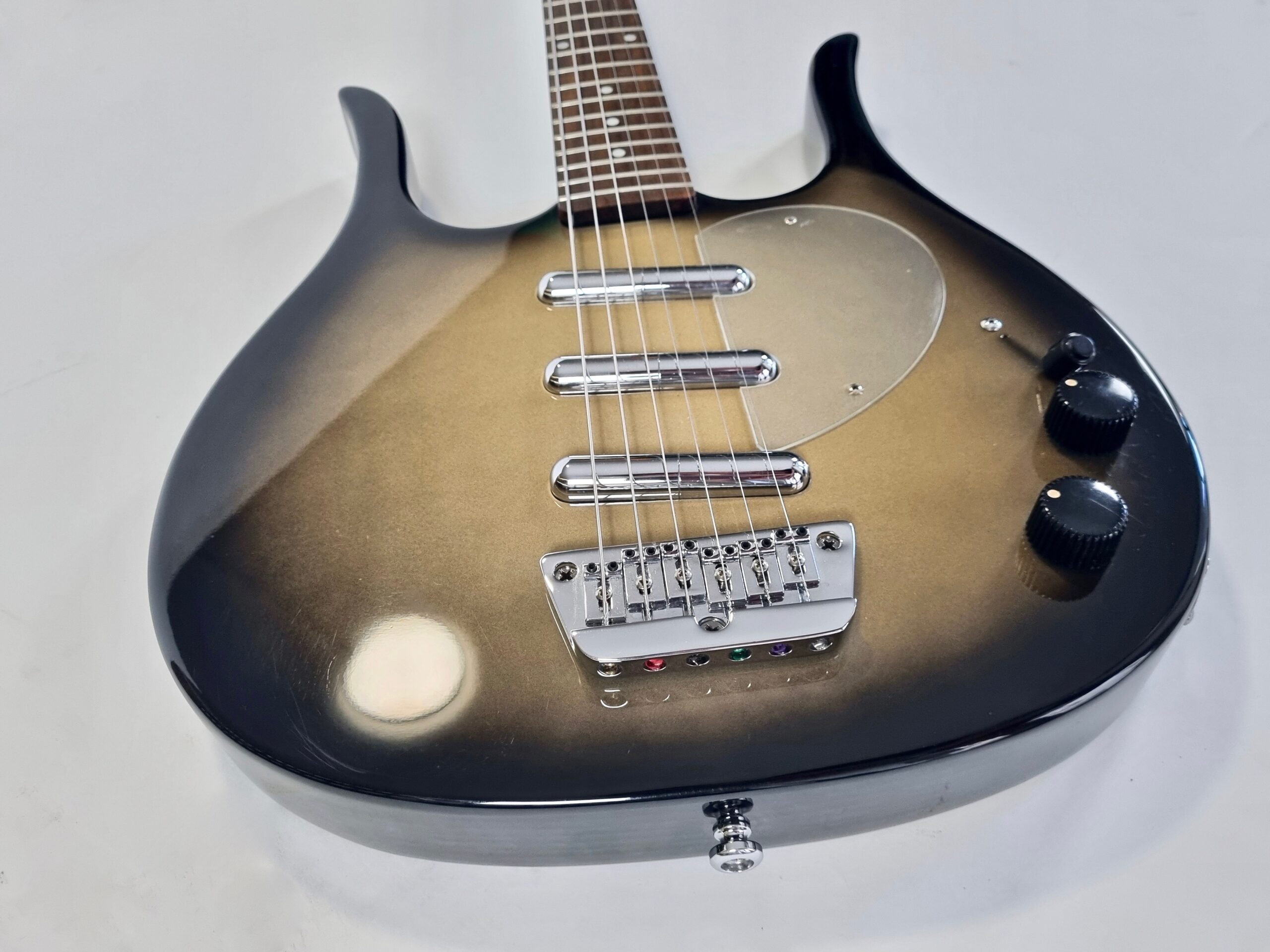 Danelectro Longhorn 3-Pickups Blackburst - Thumbnail 6