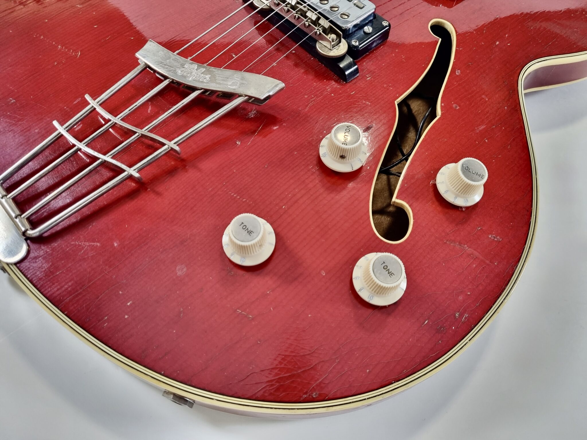 Red 4574 Hofner 4574 Verythin 1962/1963 Cherry Red – Bass N Guitar
