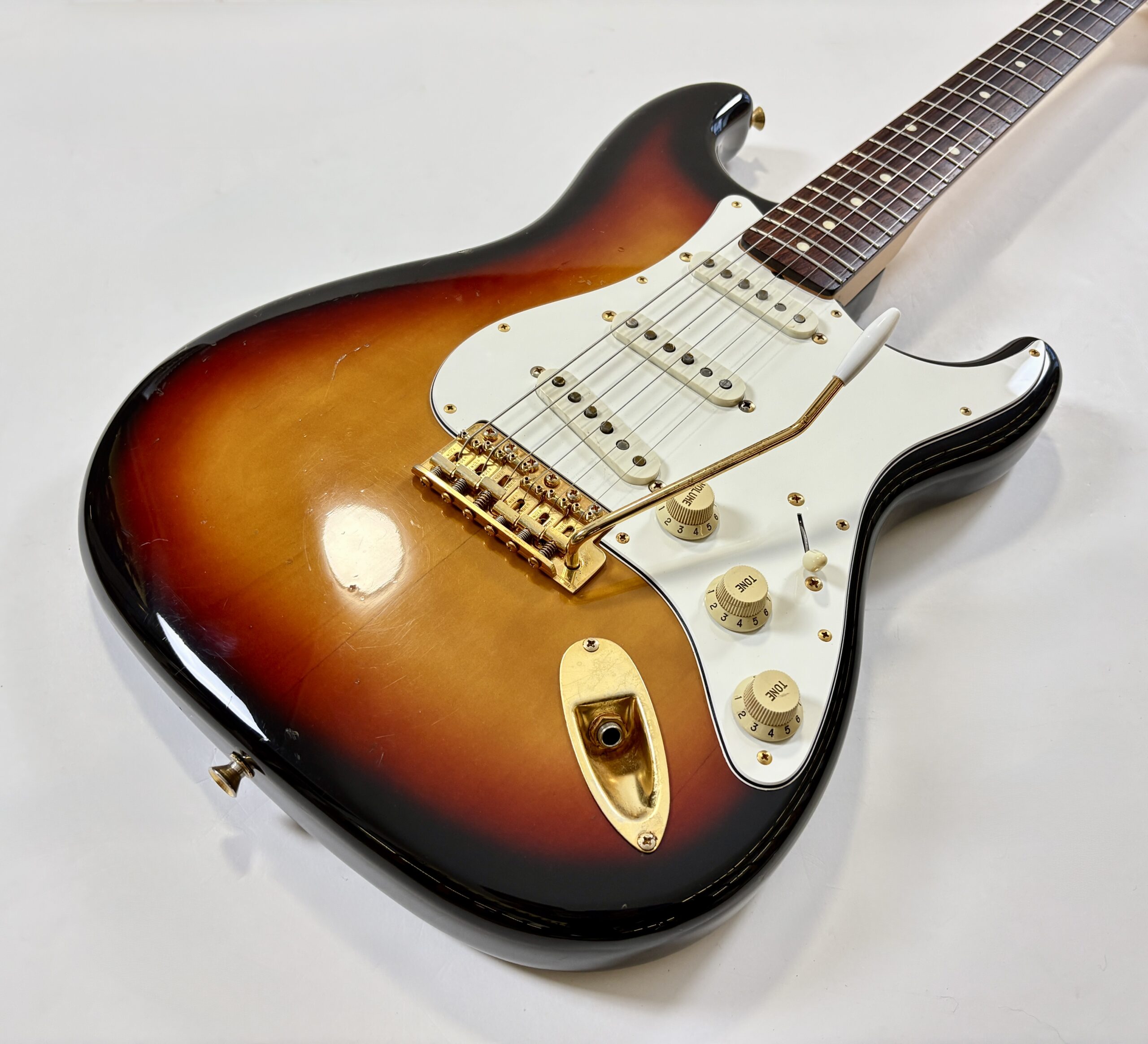 Fender Stratocaster ST-62 made in Japan 1993-1994 Sunburst - Thumbnail 4