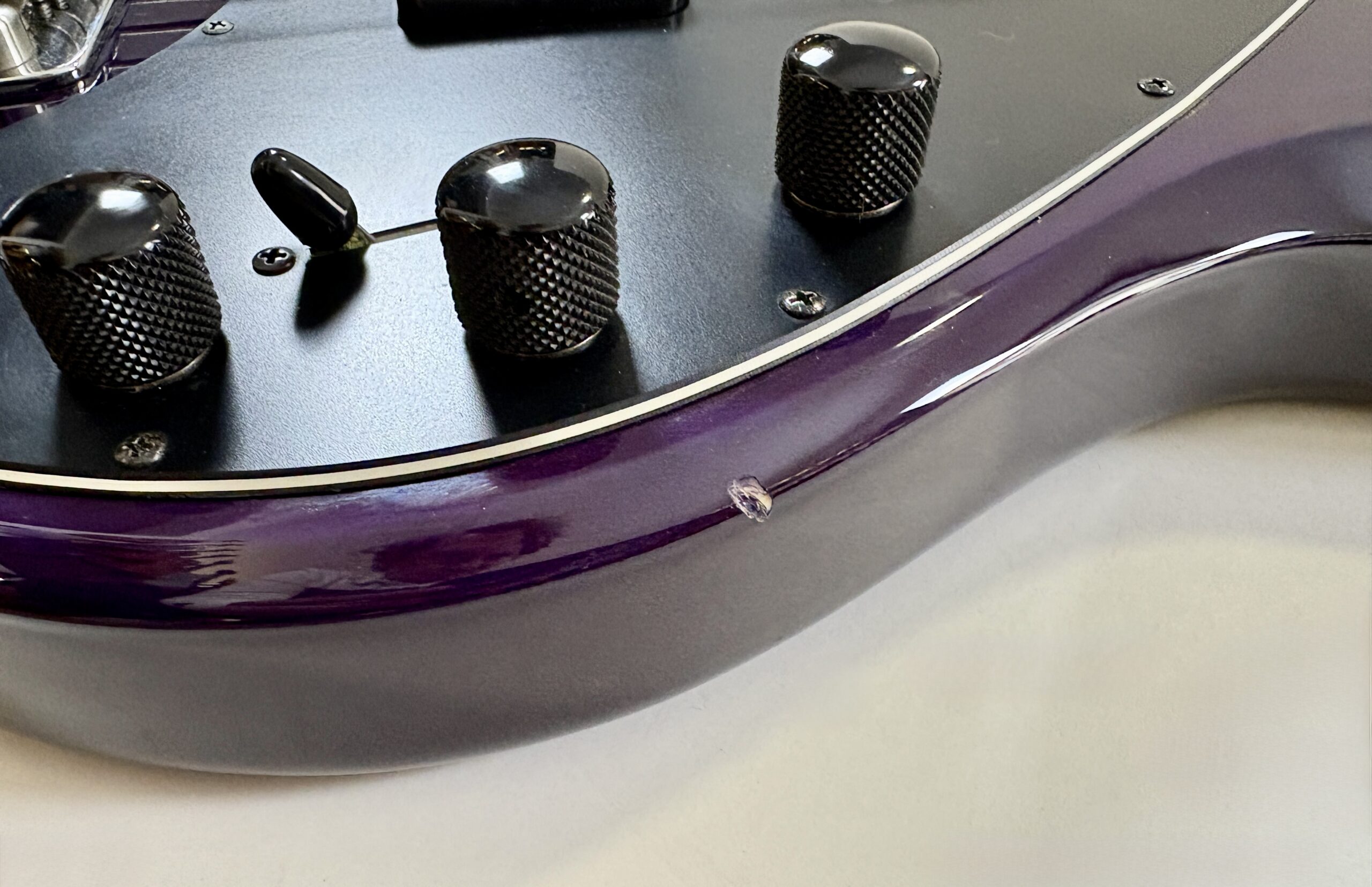 Music Man Stingray 5H 4EQ Translucent Purple 2001 - Thumbnail 5