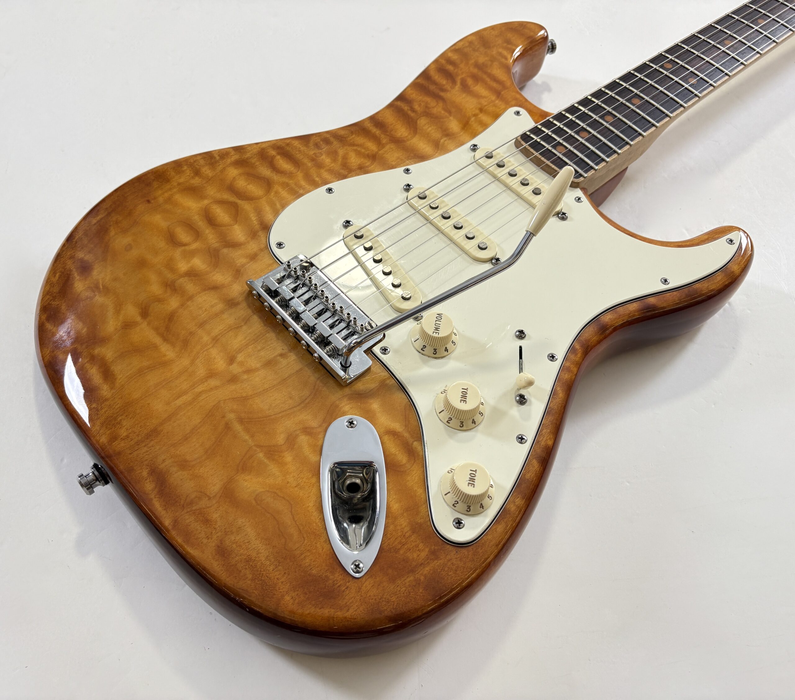 Fender Stratocaster American Select Exotic Quilt 2013 Ice Tea Burst - Thumbnail 4