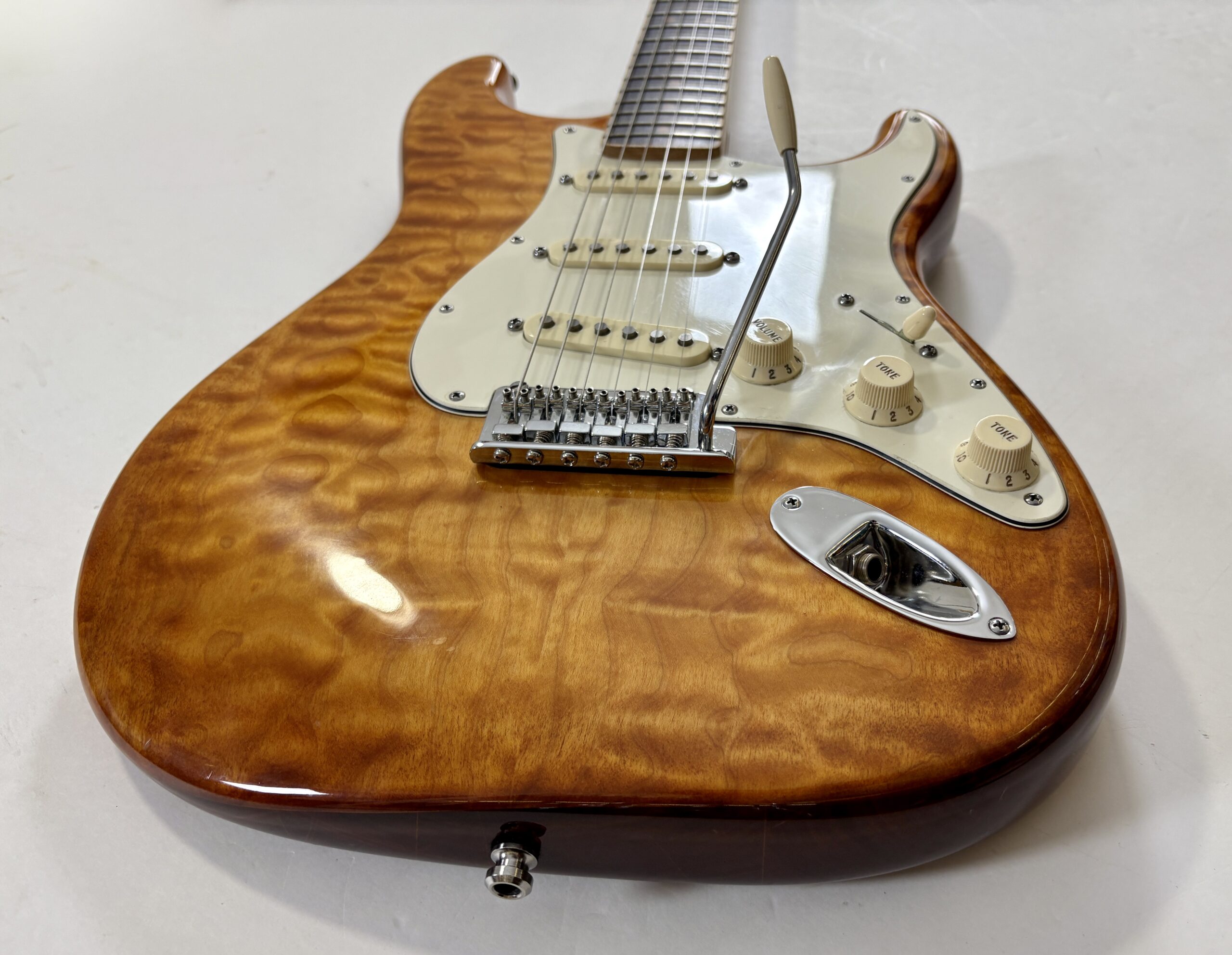 Fender Stratocaster American Select Exotic Quilt 2013 Ice Tea Burst - Thumbnail 5