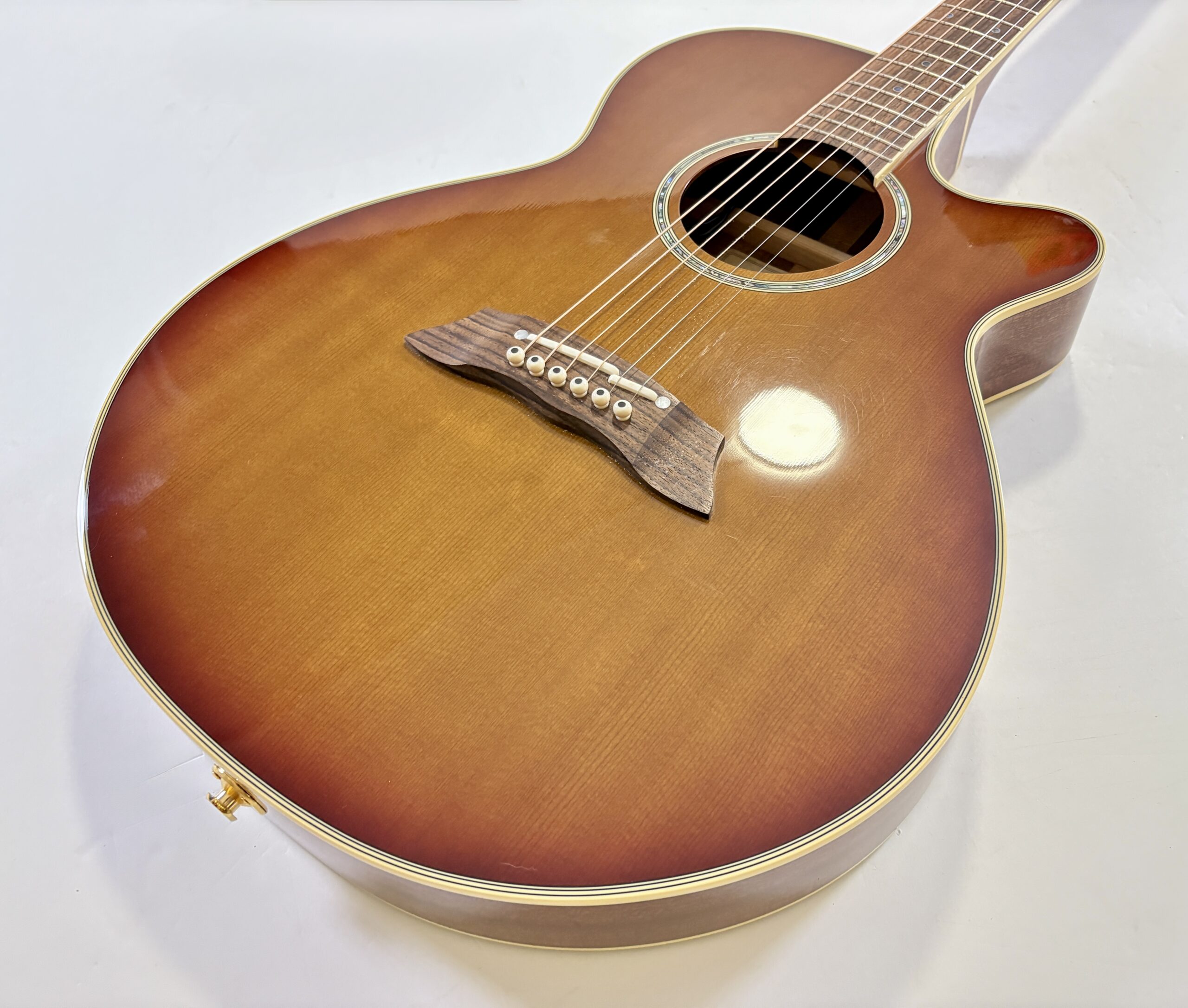 Takamine TSP138C Thinline 2020 Sunburst - Thumbnail 4