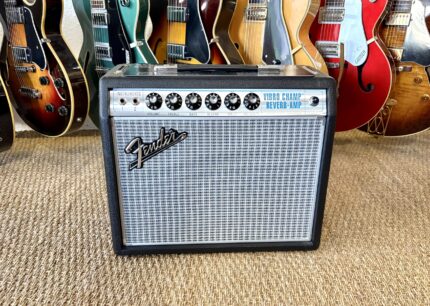 Fender '68 Custom Vibro Champ Reverb Silverface Reissue