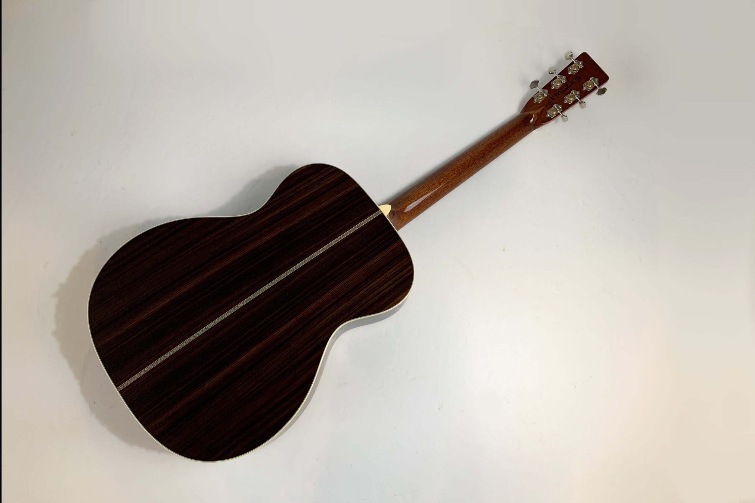 Martin 000-EC Eric Clapton Signature 30th Anniversary 2025 Antique Toner - Thumbnail 4